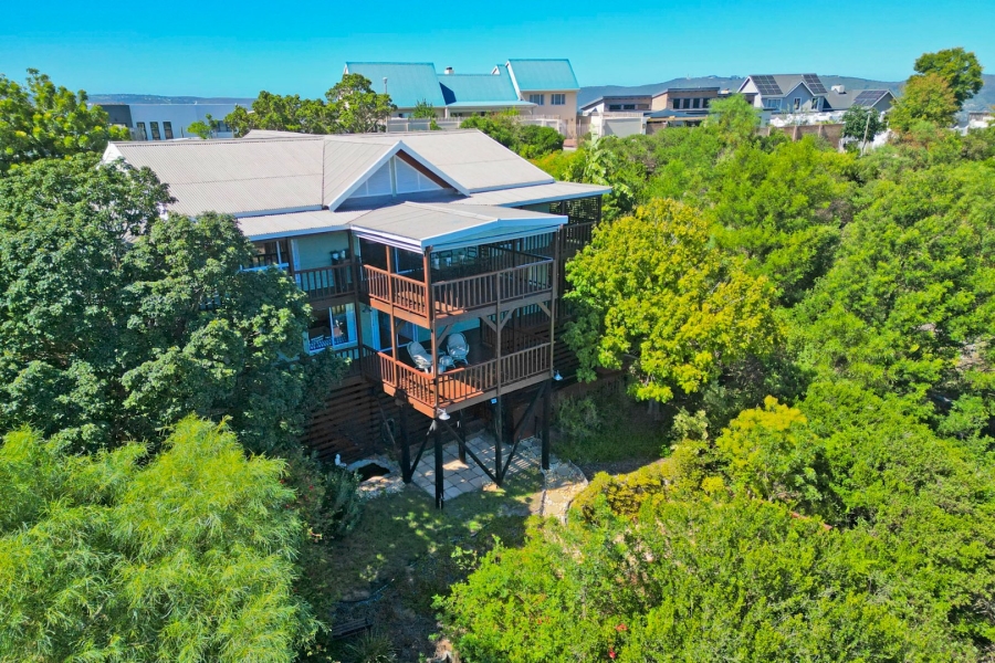 5 Bedroom Property for Sale in Knysna Heights Western Cape